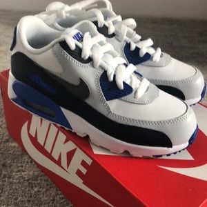 Nike air max 90 leather youth size 2.5